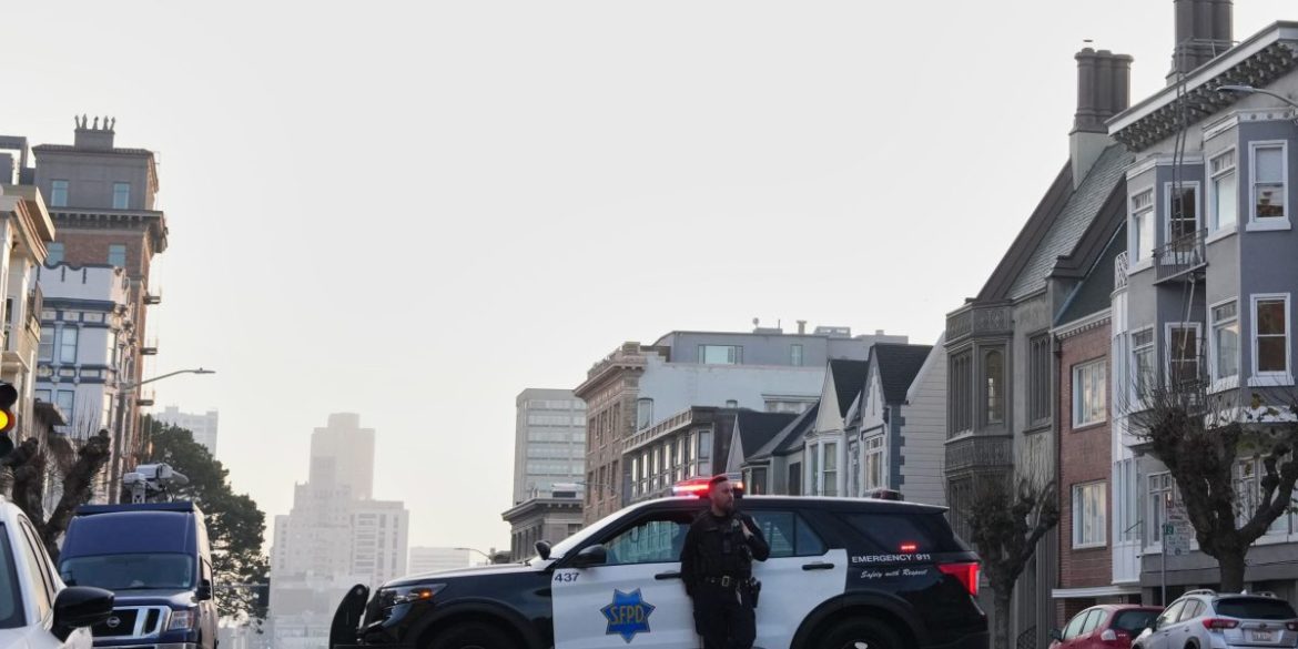 Mountain lion saunters through San Francisco’s posh Pacific Heights neighborhood before capture