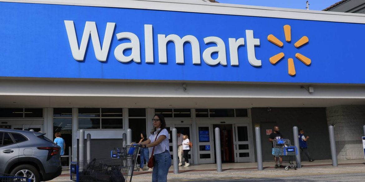 Walmart teams with Alphabet for AI-assisted shopping on Gemini