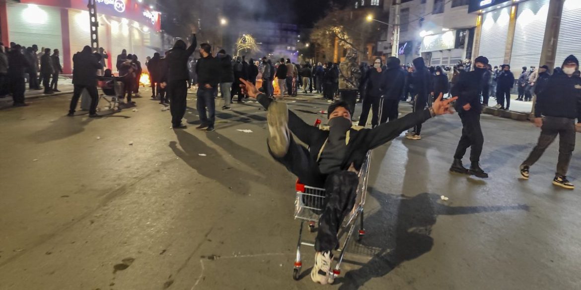 Iran’s $7 monthly payments fail to ease spiraling economic unrest as Trump weighs military options against Tehran a week after Venezuela raid