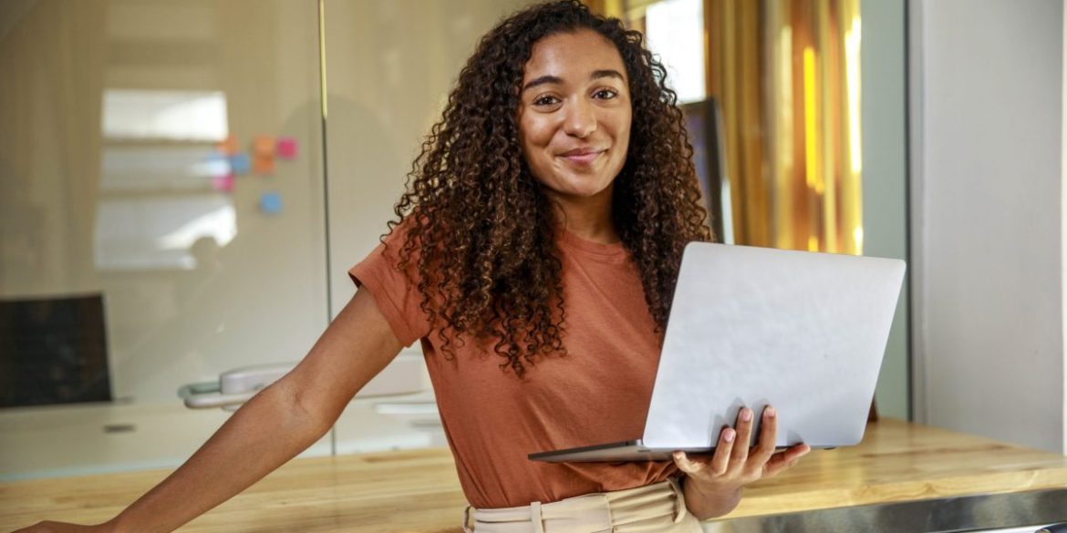 Despite the constant ‘job apocalypse’ warnings, computer science graduates are actually on track to earn $81,000 right out of college