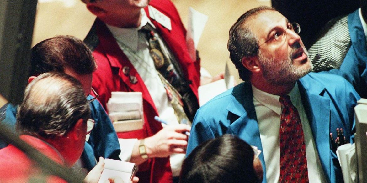 Software selloff giving you deja vu? We’ve been here before, says Deutsche Bank, when the dotcom bubble burst
