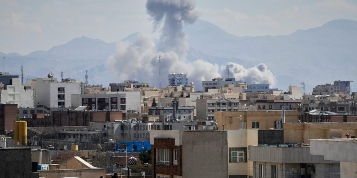 3 U.S. service members killed and 5 seriously wounded in Iran operation, after Trump warned of casualties
