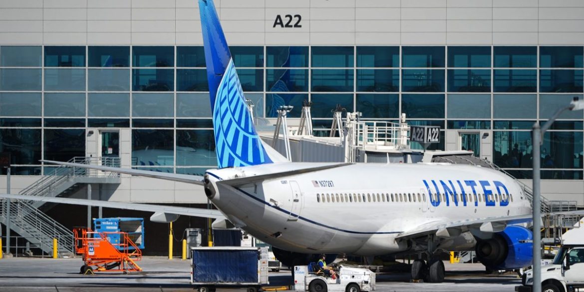 Checking a bag on United Airlines now costs $10 more as Iran war sends jet fuel costs up nearly 100% in major hubs