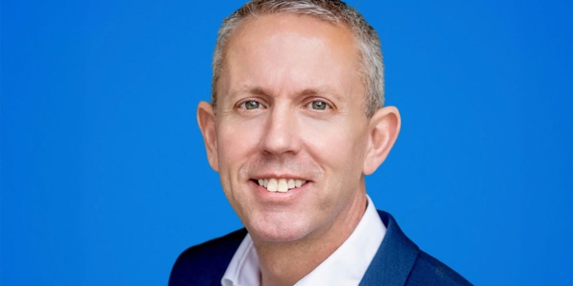 Dell’s CFO built a 27-year career without leaving the company. Here’s how he kept moving up