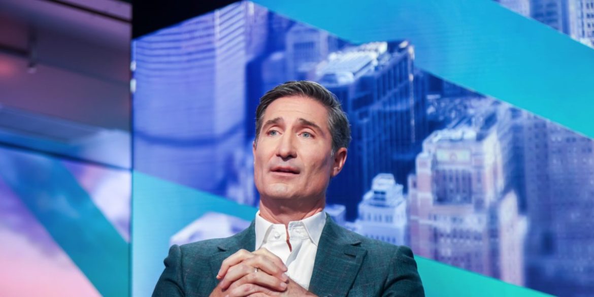 ‘A little touch of luxury, it goes a long way’: Starbucks CEO sees the turn in the turnaround as human touch sings
