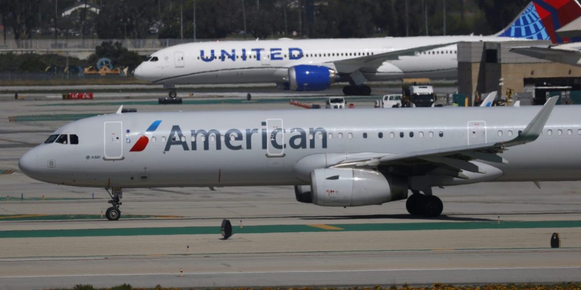 United CEO has pitched possible combination with rival American