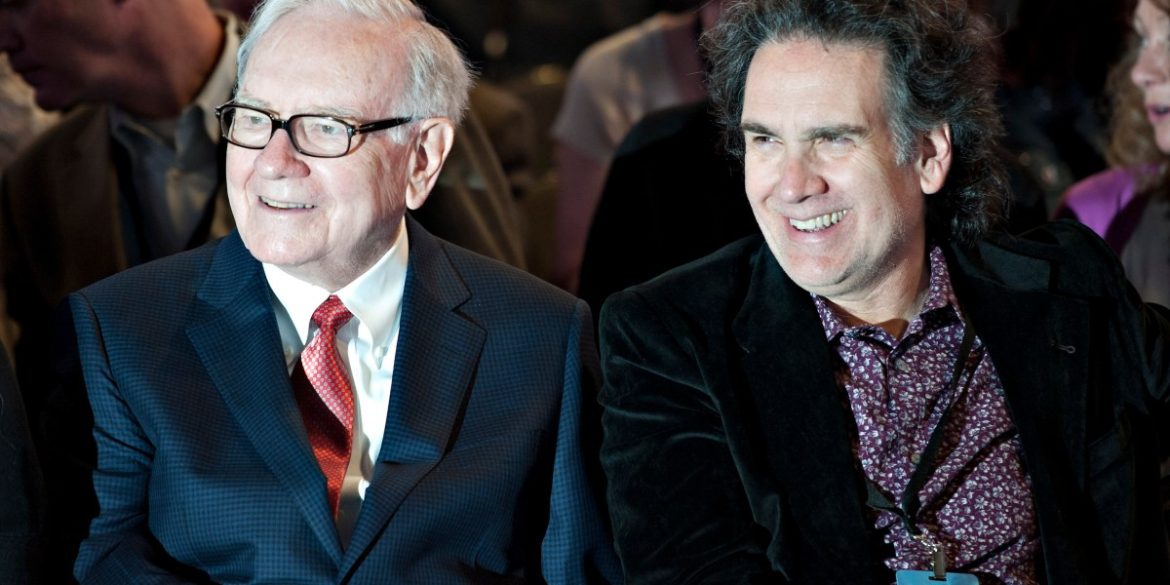 Warren Buffett’s son Peter didn’t know his dad was a billionaire until his 20s—he found out from a rich list