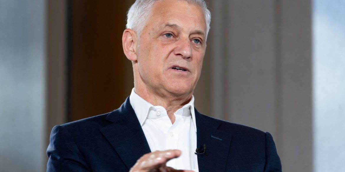 After receiving backlash, the CEO of Standard Chartered apologizes for hurt over saying ‘lower value human capital’ will be automated by AI