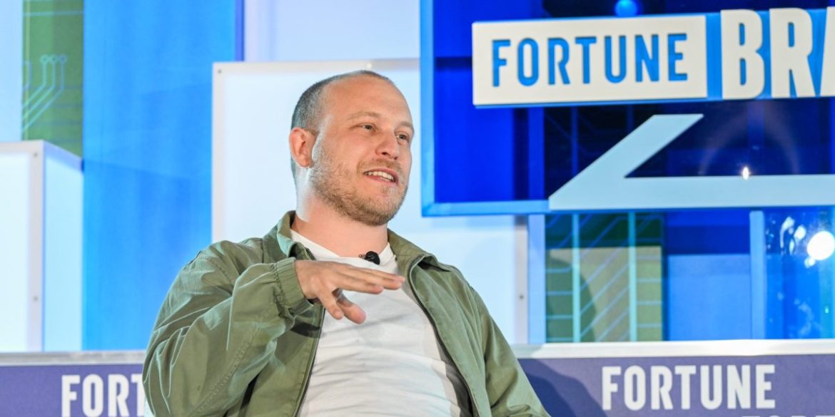 Anthropic’s Boris Cherny, creator of Claude Code, says there are days he manages tens of thousands of AI agents at once