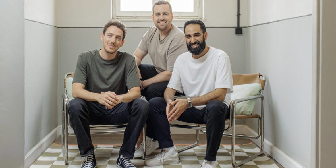 Why Lightspeed and Wiz’s Assaf Rappaport bet $37 million on an AI-powered cyberattacker
