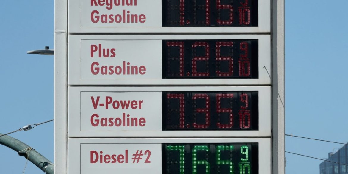 Gas station owners have found a use case for AI, lawsuit says: colluding to fix prices