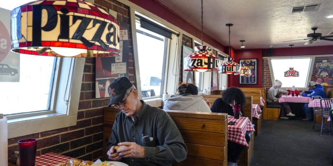 Pizza Hut is getting the private equity treatment in a $2.7 billion deal as its owner offloads the brand that defined 1990s dining nostalgia