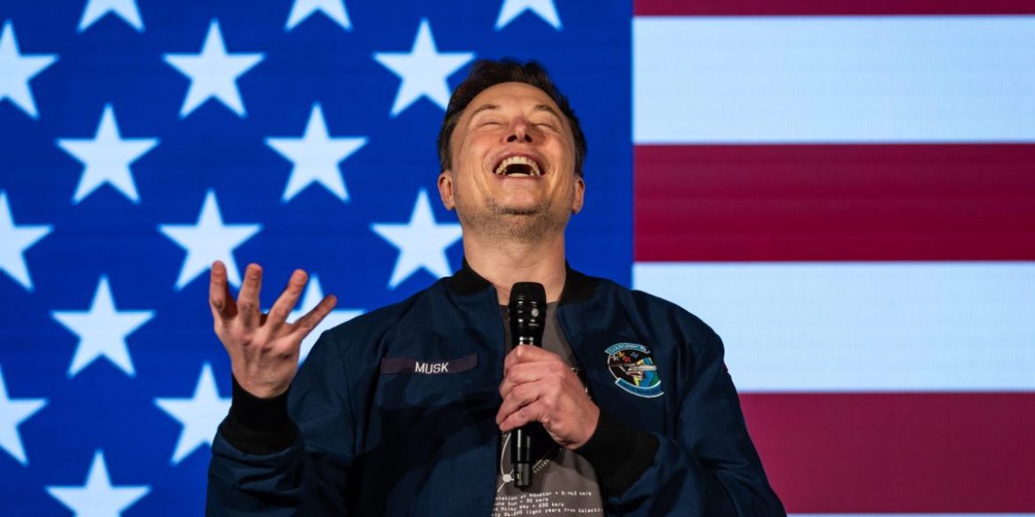 SpaceX reveals its share price and record valuation: 555.6 million shares at $135 apiece, at a $1.77 trillion valuation