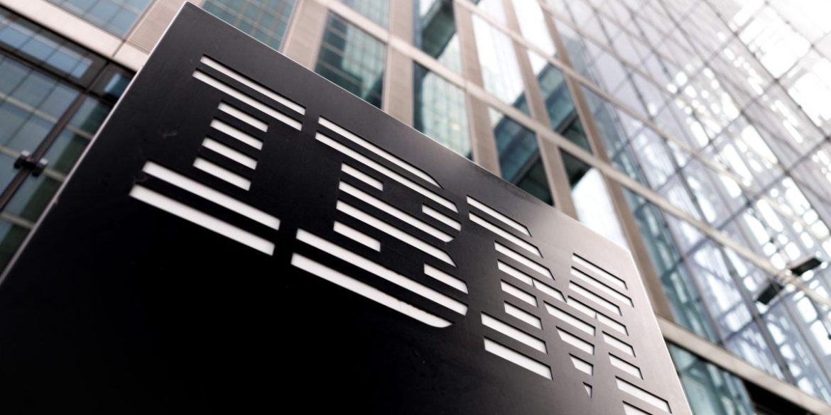 IBM, AT&T accused by whistleblower of covering up foreign hacks