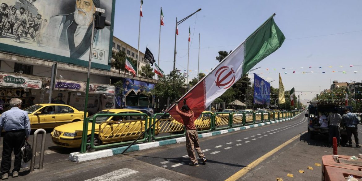 Iran pushes differing versions of deal as U.S. sticks to timeline