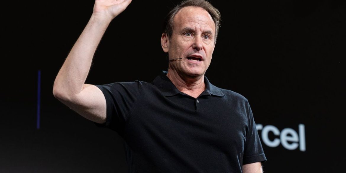This investor won’t back startups unless staff are in the office 6 days a week: ‘Not because I don’t have empathy, because they’re going to fail’