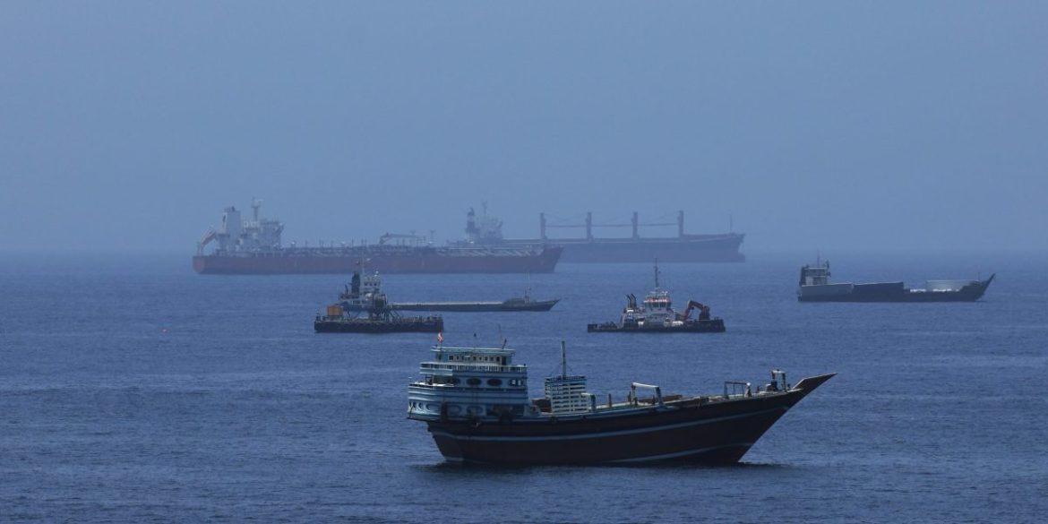 Hormuz route open despite Iran declaration, maritime group says