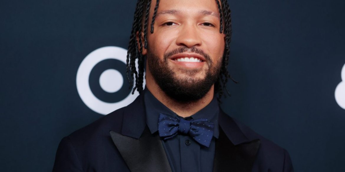 Despite a $156 million contract, Knicks star Jalen Brunson still calls his parents for financial advice any time he makes a big purchase